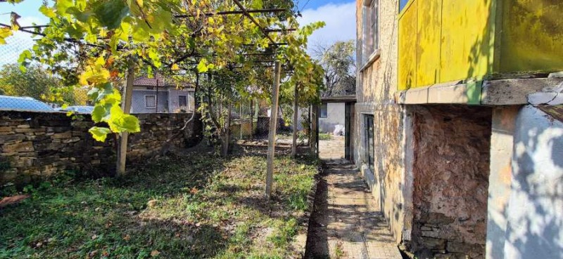 Продава КЪЩА, гр. Севлиево, област Габрово, снимка 8 - Къщи - 52096412
