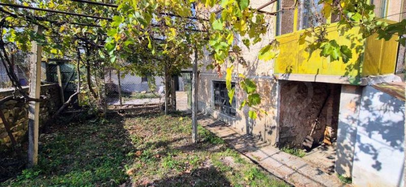 Продава КЪЩА, гр. Севлиево, област Габрово, снимка 2 - Къщи - 52096412