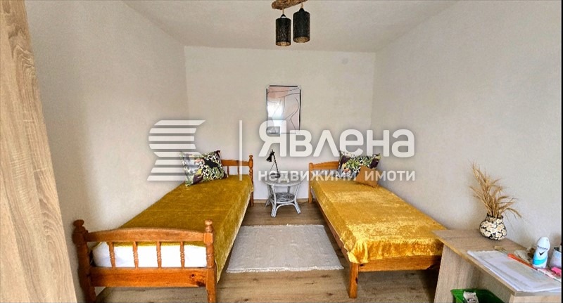 Продава КЪЩА, с. Соколово, област Добрич, снимка 4 - Къщи - 54093766