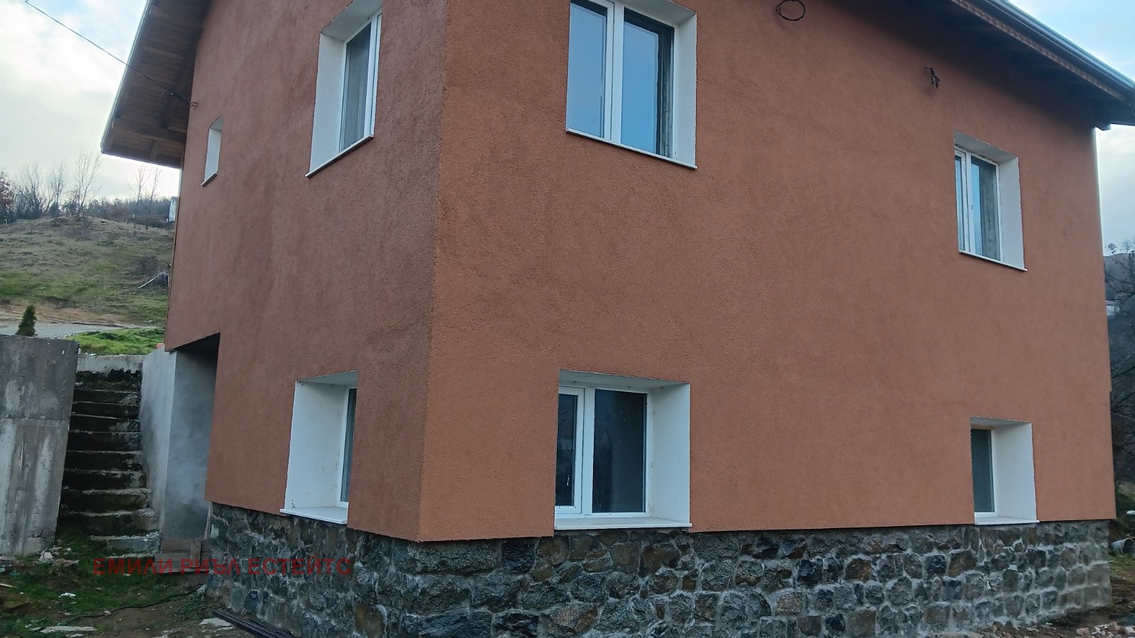 Продава КЪЩА, с. Зверино, област Враца