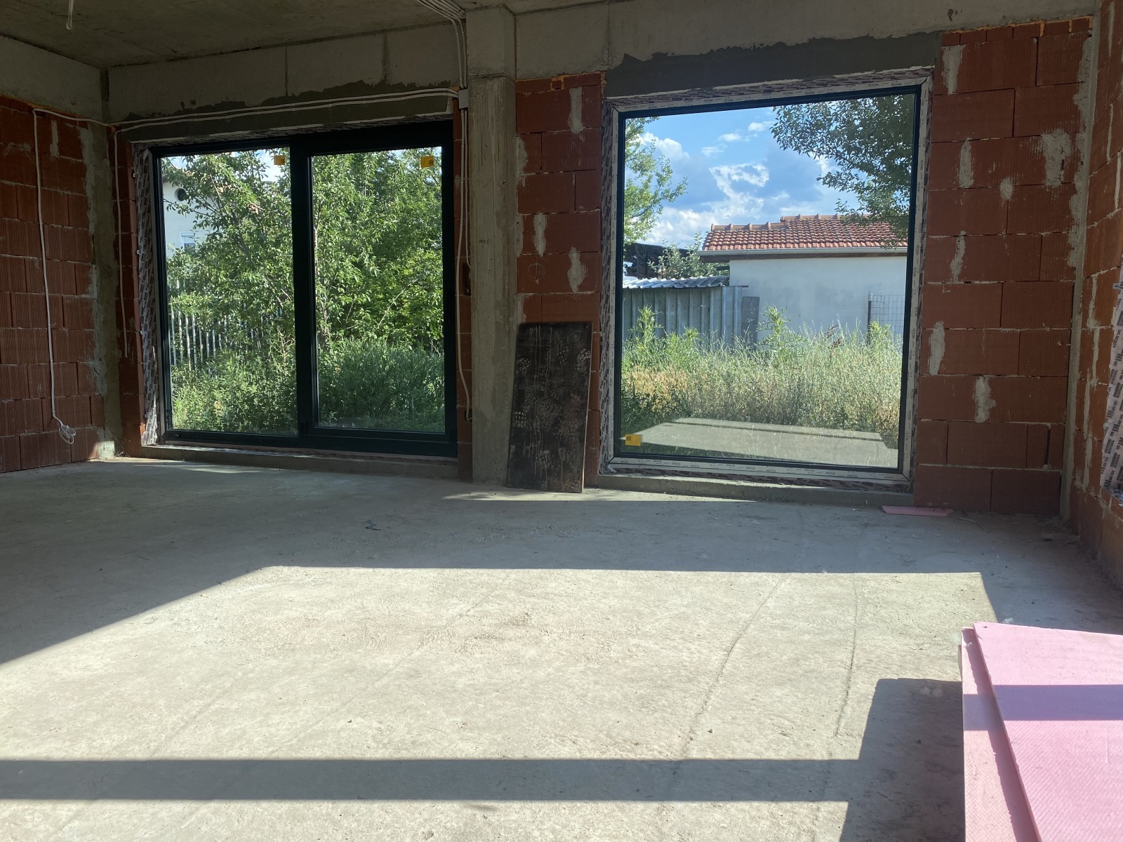 Продава КЪЩА, гр. София, с. Волуяк, снимка 13 - Къщи - 54043917