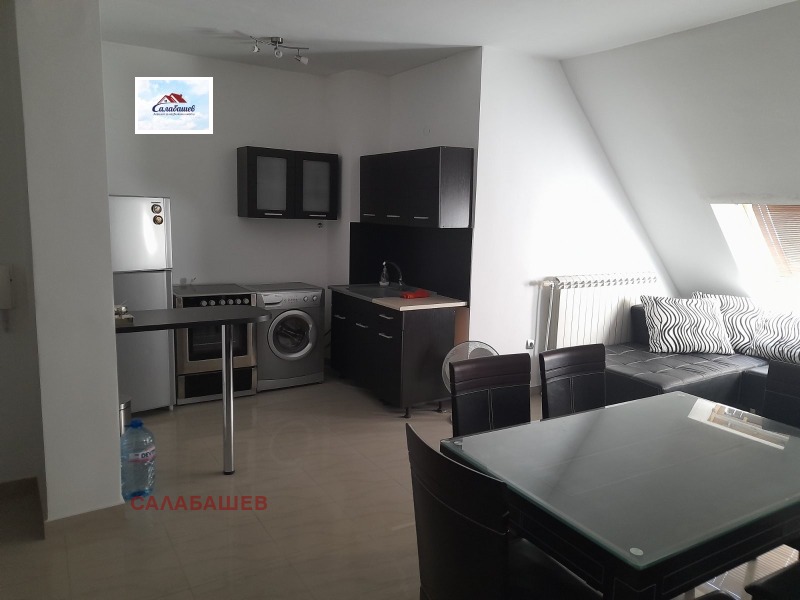 De vânzare  1 dormitor Pazardjic , Țentâr , 57 mp | 72201877 - imagine [3]