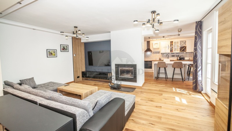 Till salu  Hus Sofia , Malinova dolina , 256 kvm | 88404743 - bild [4]