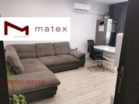 2 Schlafzimmer Mladost 1, Warna 3