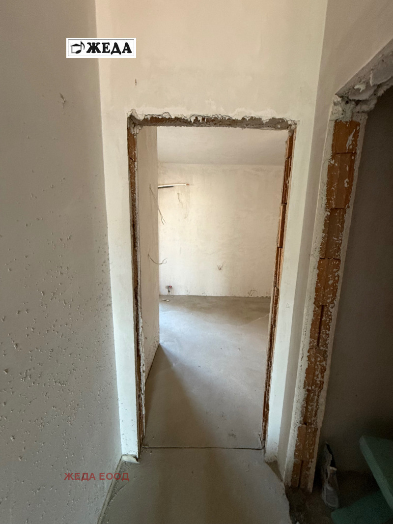 Продава  3-стаен град Плевен , Широк център , 90 кв.м | 49254626 - изображение [11]