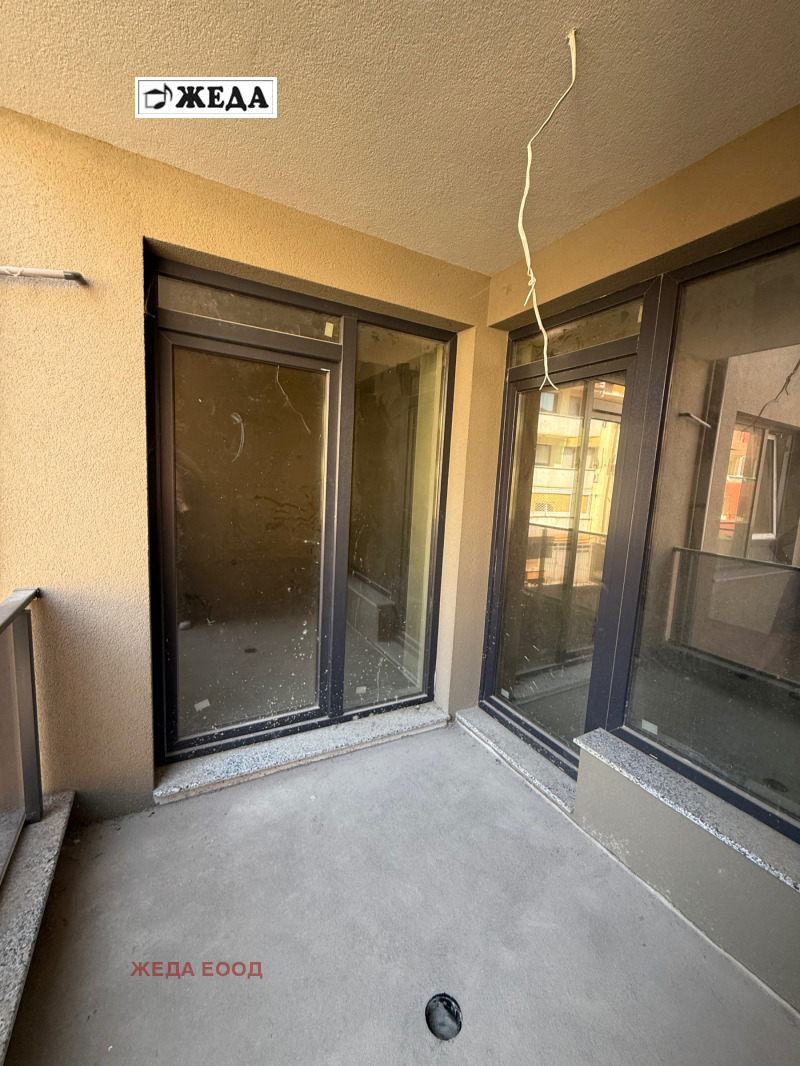 Продава  3-стаен град Плевен , Широк център , 90 кв.м | 49254626 - изображение [15]