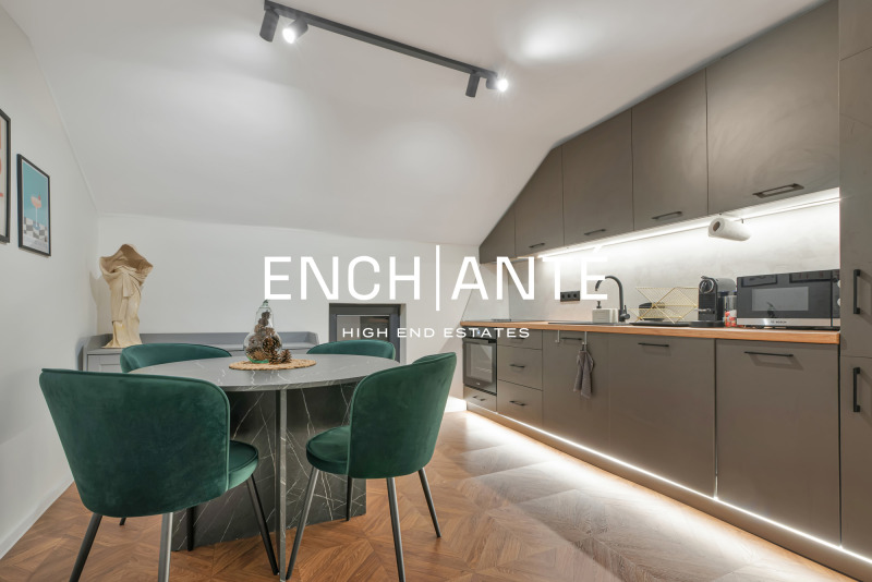 Продава 3-СТАЕН, гр. София, Център