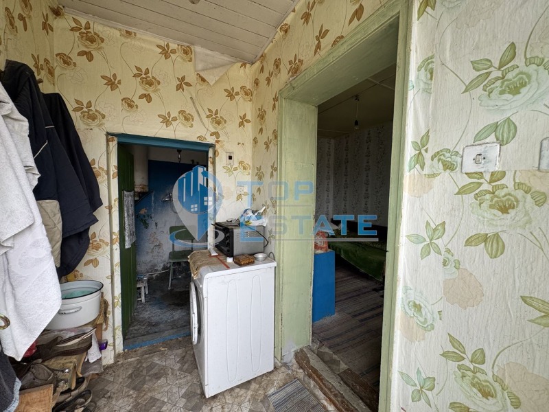 Продава КЪЩА, с. Ресен, област Велико Търново, снимка 11 - Къщи - 49650733