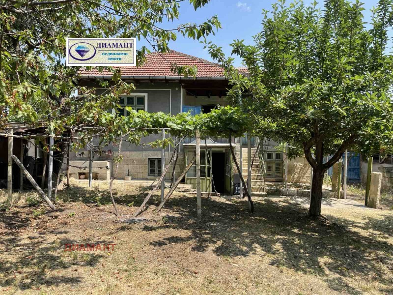 Продава  Къща област Русе , с. Екзарх Йосиф , 130 кв.м | 45735914 - изображение [2]