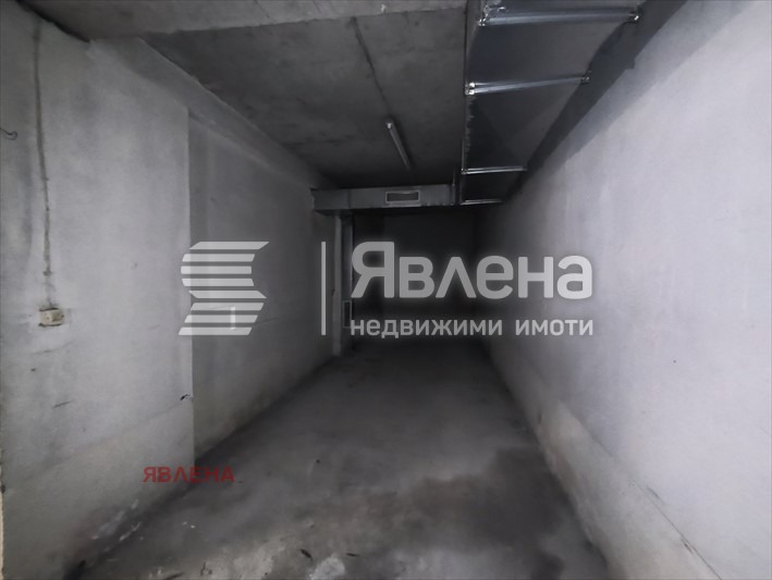 Продава ГАРАЖ, ПАРКОМЯСТО, гр. София, Люлин 8, снимка 2 - Гаражи и паркоместа - 56087894