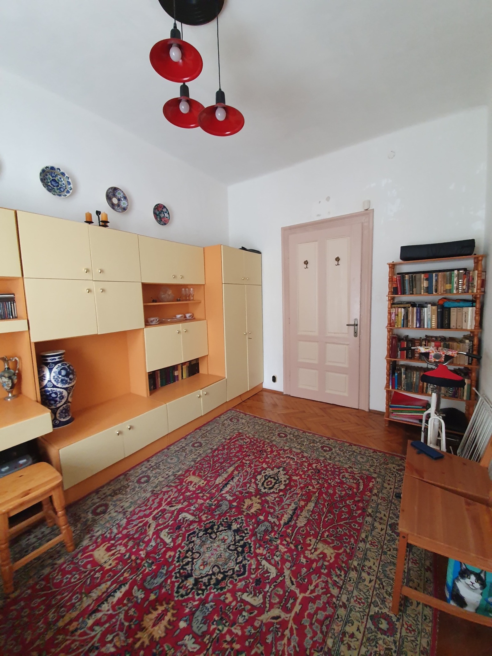 Продава 3-СТАЕН, гр. София, Център, снимка 2 - Апартаменти - 53943742