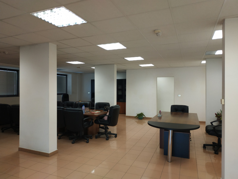 En venta  Oficina Sofia , Mladost 3 , 254 metros cuadrados | 22409246 - imagen [10]