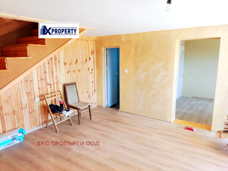 Продава КЪЩА, с. Рани луг, област Перник, снимка 5 - Къщи - 52870725