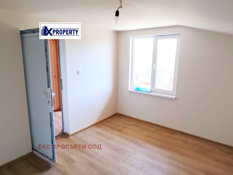 Продава КЪЩА, с. Рани луг, област Перник, снимка 9 - Къщи - 52870725