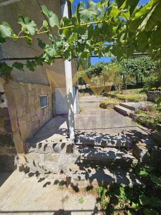 Продава КЪЩА, гр. София, с. Владая, снимка 13 - Къщи - 53424337