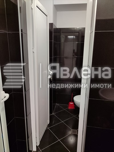 Продава МАГАЗИН, гр. Варна, Център, снимка 5 - Магазини - 52298651
