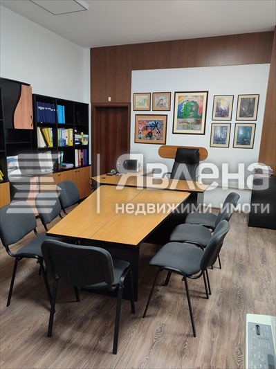 Продава МАГАЗИН, гр. Варна, Център, снимка 2 - Магазини - 52298651