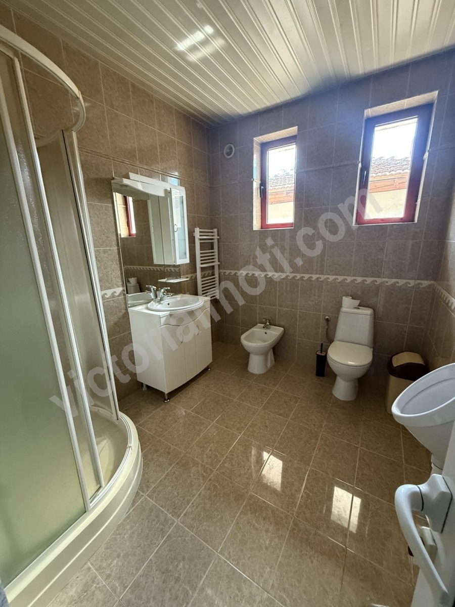 Продава КЪЩА, гр. Лясковец, област Велико Търново, снимка 7 - Къщи - 55522629