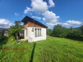 Продажба на имоти в гр. Троян, област Ловеч — страница 3 - изображение 1 