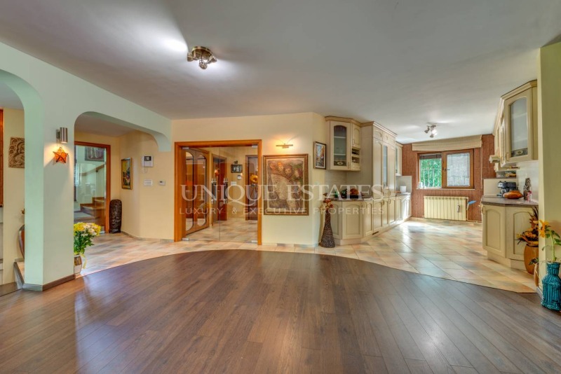 In vendita  Casa Sofia , v.z.Vrana - Lozen , 426 mq | 38807949 - Immagine [12]
