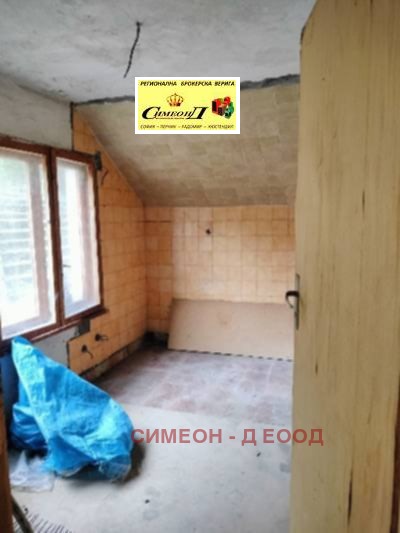 Til salg  Hus region Kyustendil , Tsarvenyano , 360 kvm | 97455379 - billede [17]