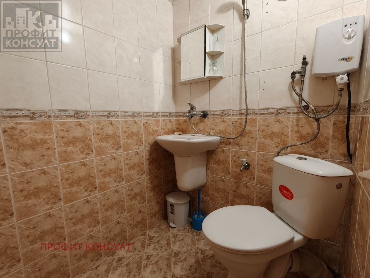 Продава ХОТЕЛ, с. Малки чифлик, област Велико Търново, снимка 9 - Хотели - 55084820