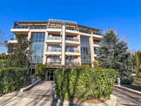 3 bedroom m-t Saltanat, Varna 1