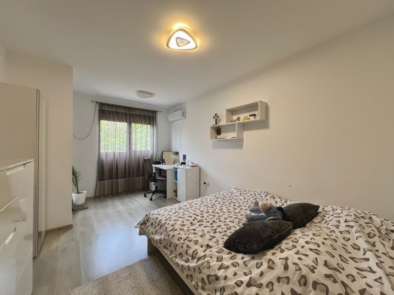 Продава  3-стаен град Варна , Бриз , 133 кв.м | 77009989 - изображение [6]
