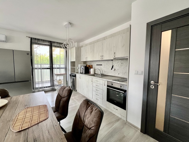 Продава  3-стаен град Варна , Бриз , 133 кв.м | 77009989 - изображение [4]