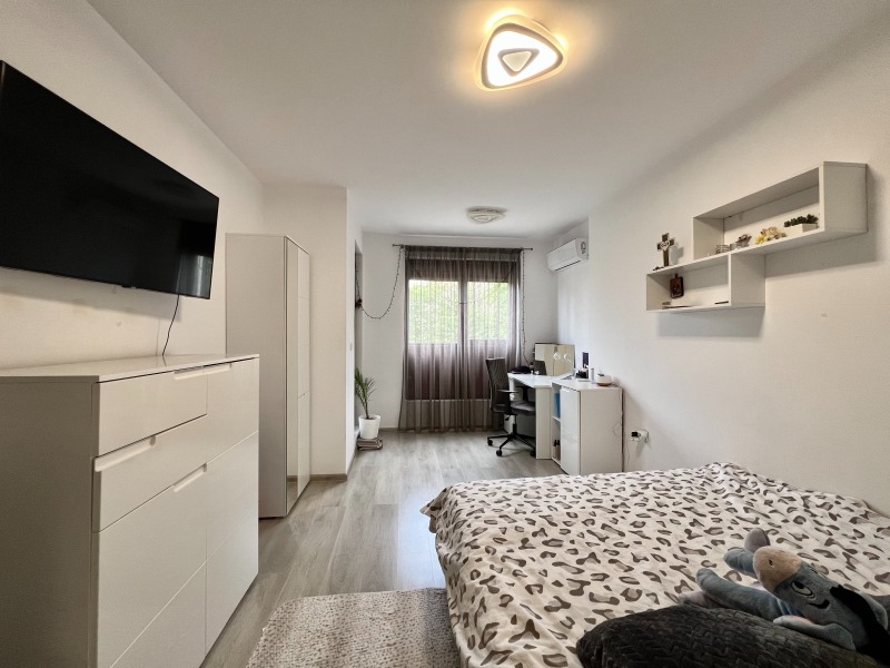 Продава  3-стаен град Варна , Бриз , 133 кв.м | 77009989 - изображение [7]