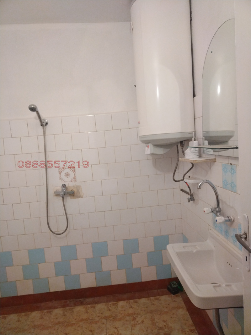 Продава КЪЩА, гр. Разград, Абитрус, снимка 13 - Къщи - 53089945