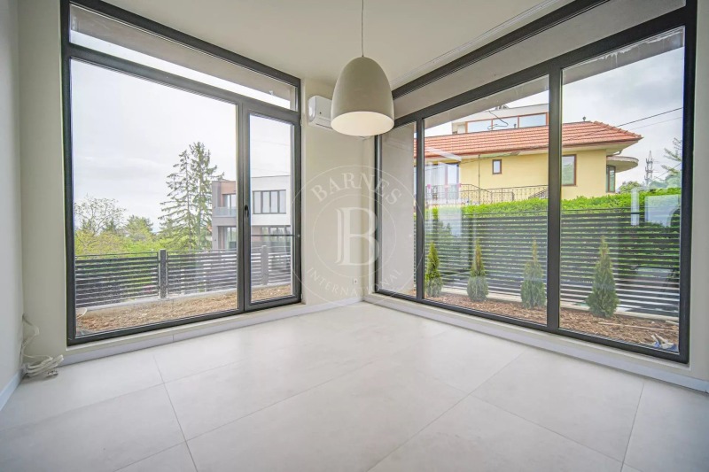 Till salu  Hus Sofia , Malinova dolina , 270 kvm | 67658590 - bild [5]