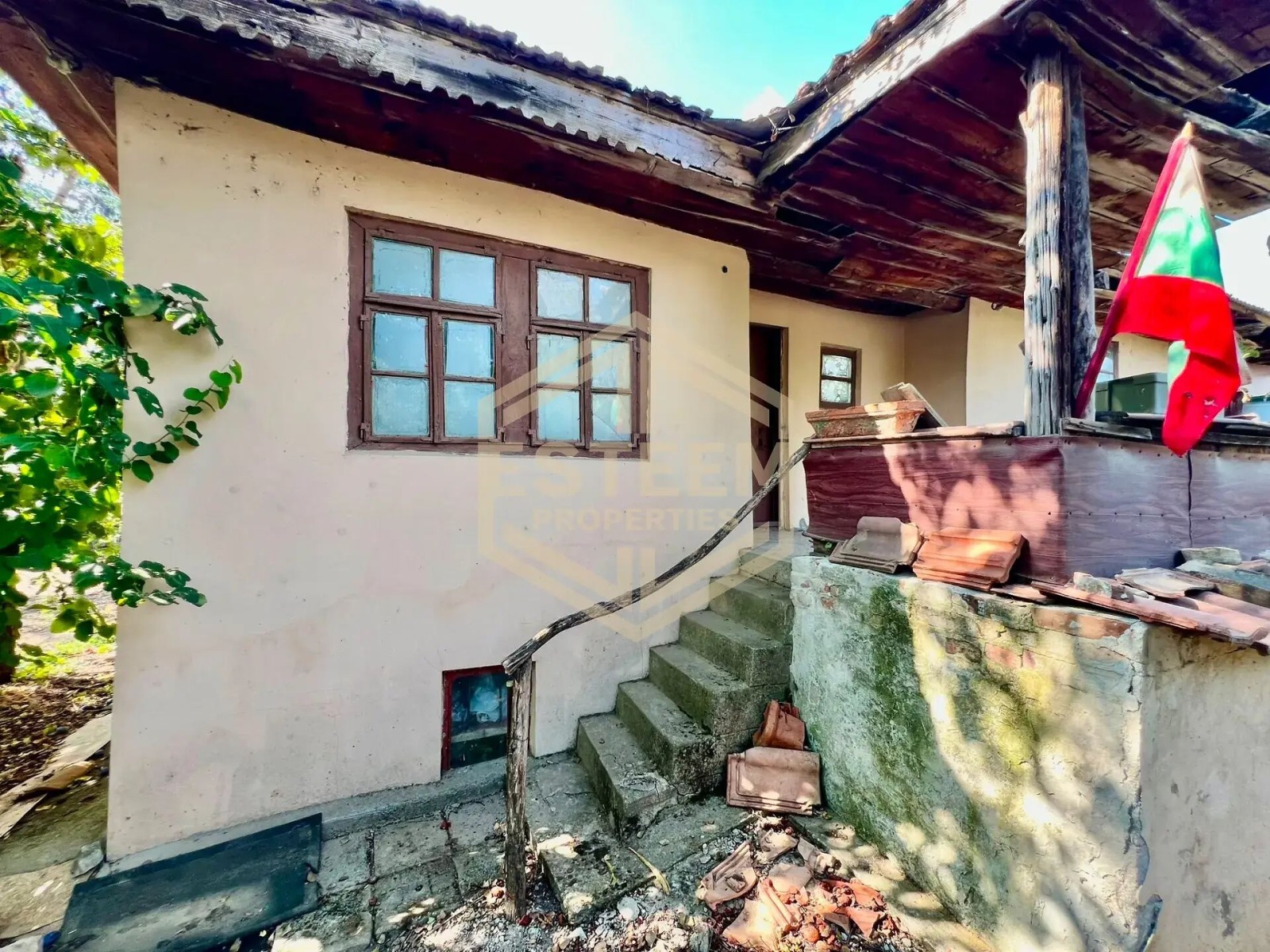 Продава КЪЩА, с. Ценово, област Русе