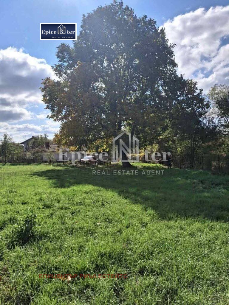 Продава ПАРЦЕЛ, с. Расник, област Перник