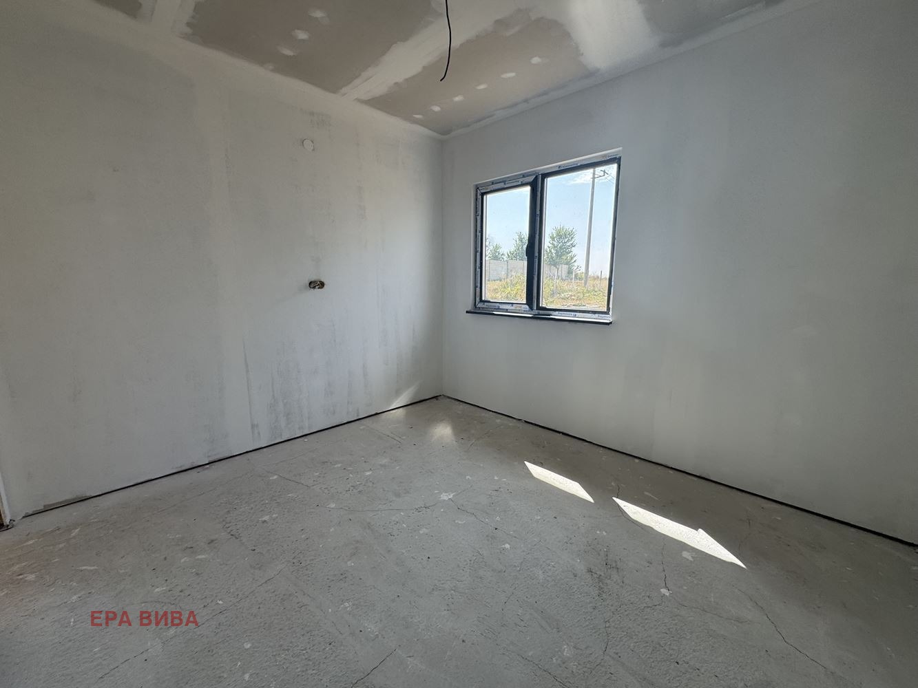 Продава КЪЩА, с. Яребична, област Варна, снимка 10 - Къщи - 56084888