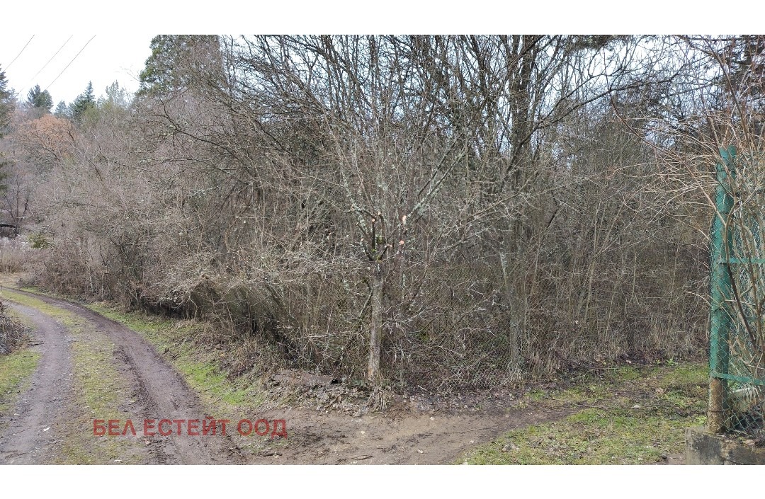 Продава ПАРЦЕЛ, с. Макоцево, област София област