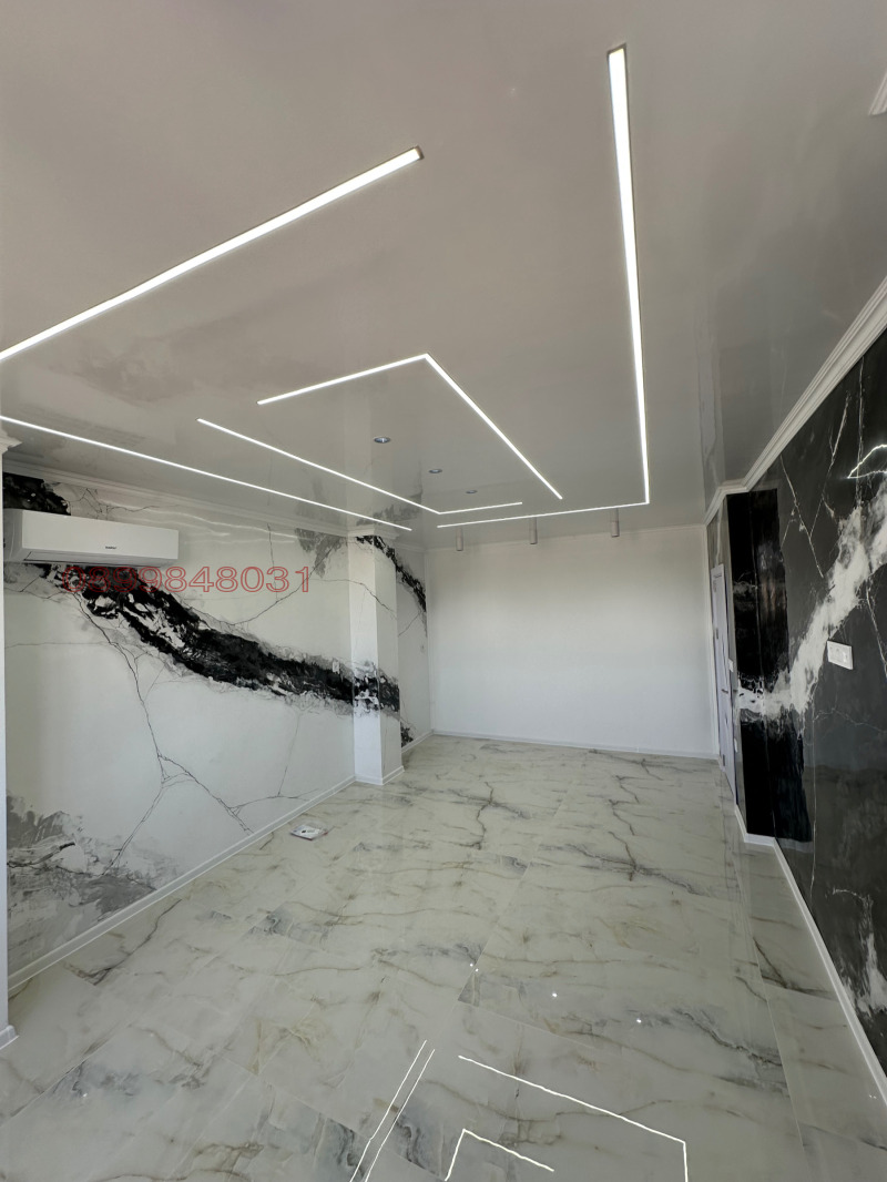 Продава 2-СТАЕН, гр. Разград, Бели Лом, снимка 2 - Апартаменти - 52780941