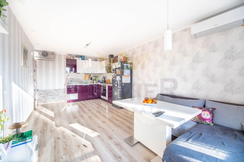 Продава 3-СТАЕН, гр. Варна, Чайка, снимка 2 - Aпартаменти - 49359843