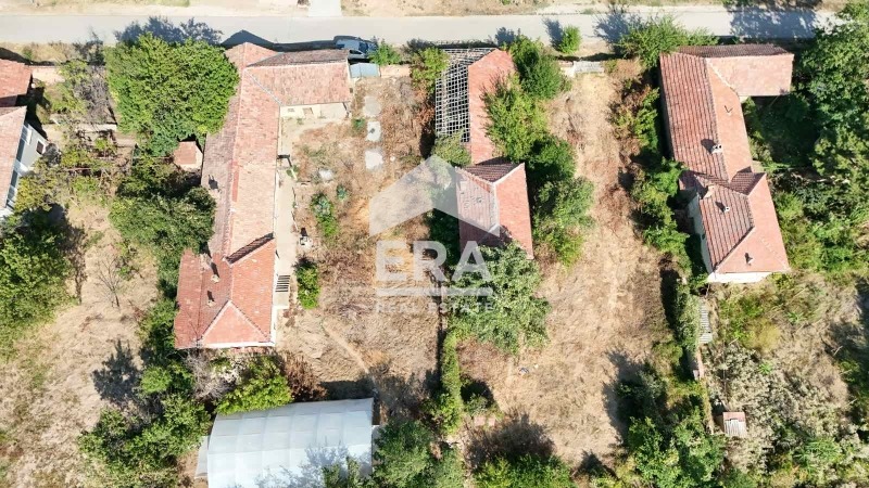 Продава КЪЩА, с. Лесичери, област Велико Търново, снимка 4 - Къщи - 56270137