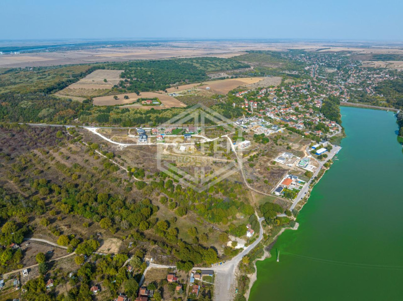 Продава ПАРЦЕЛ в област Русе, с. Николово - 700 кв.м / 45 500 € » 88 990.27 лв., ЕСТИЙМ ПРОПЪРТИС