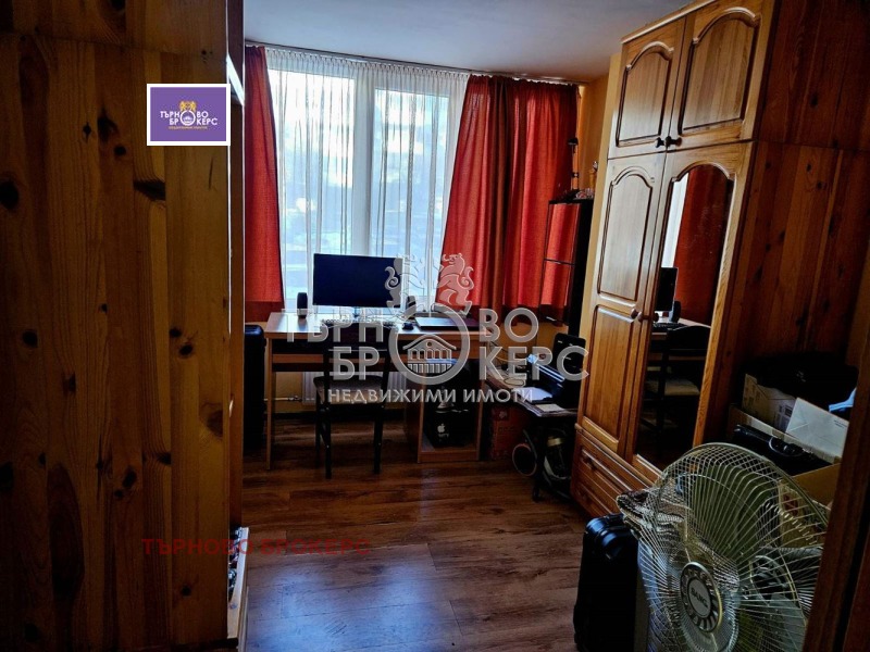 Продава 3-СТАЕН, гр. Велико Търново, Колю Фичето, снимка 2 - Aпартаменти - 48661951