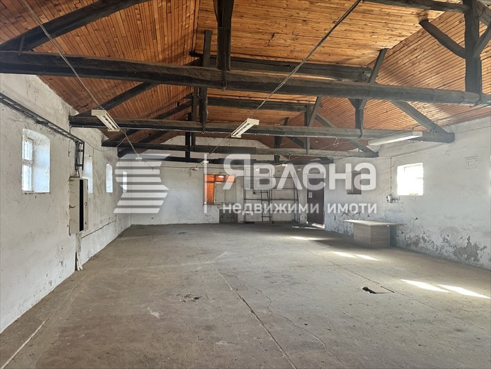 Продава ПРОМ. ПОМЕЩЕНИЕ, с. Белащица, област Пловдив, снимка 4 - Производствени сгради - 55731694