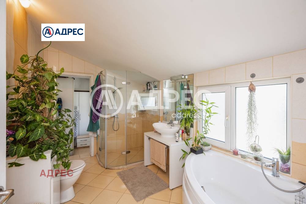 Продава МНОГОСТАЕН, гр. Варна, Цветен квартал, снимка 6 - Апартаменти - 54680149