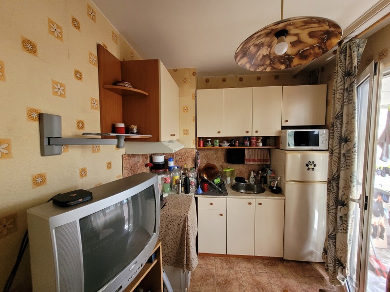 Продава  2-стаен град Плевен , Широк център , 57 кв.м | 55139914 - изображение [4]