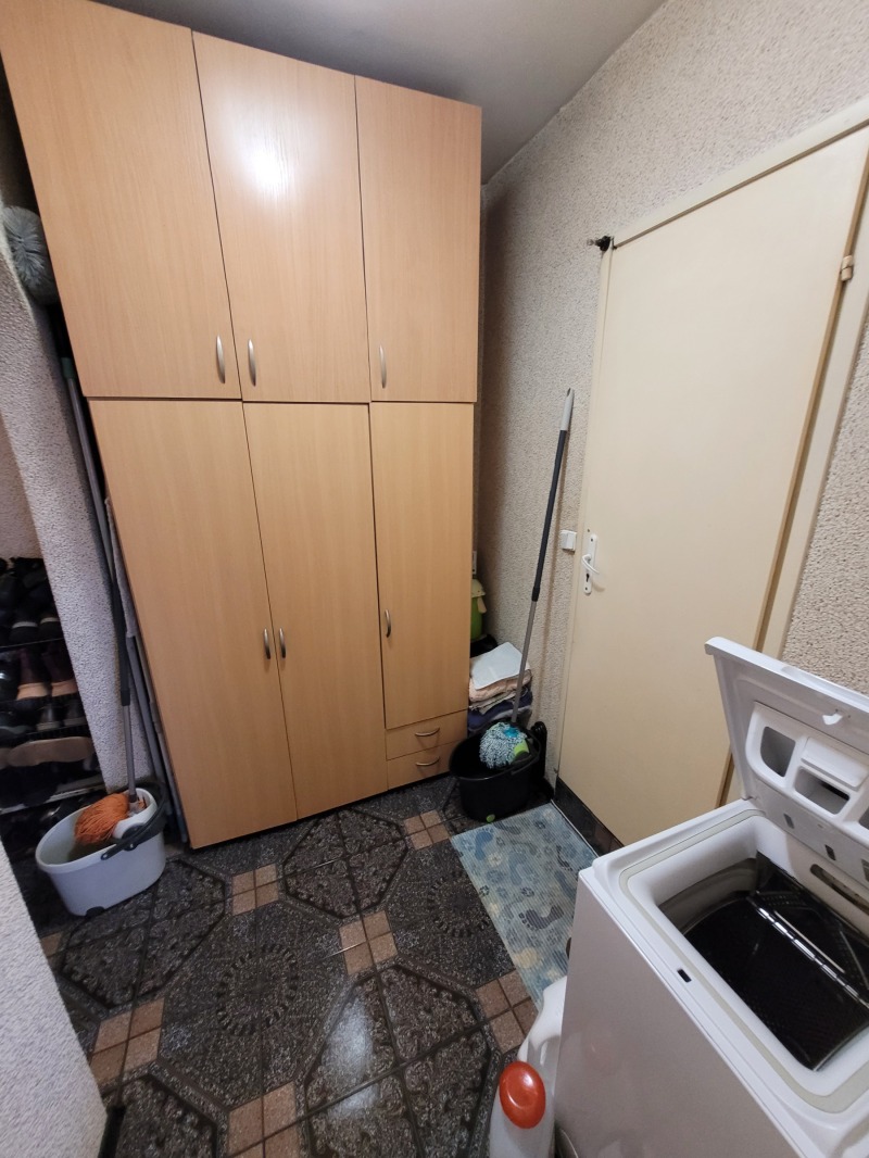 Продава  2-стаен град Плевен , Широк център , 57 кв.м | 55139914 - изображение [10]