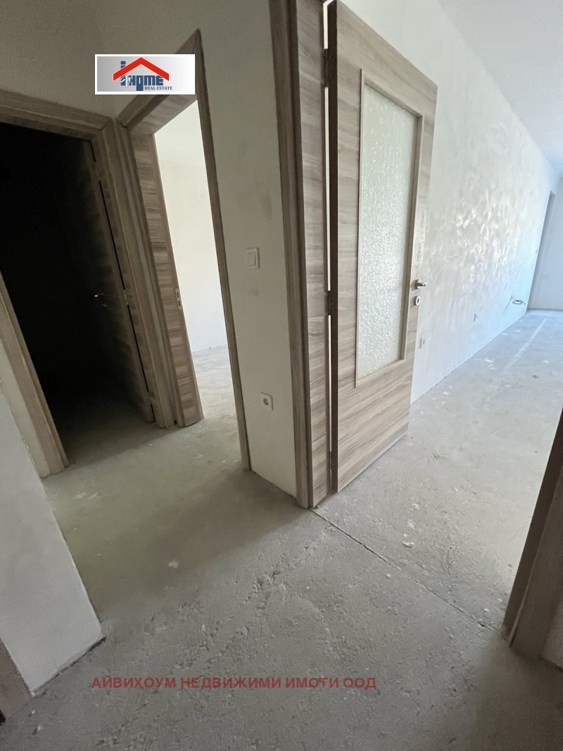 Продава 3-СТАЕН, гр. Плевен, Широк център, снимка 2 - Апартаменти - 52815701