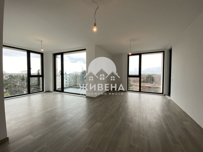 Продава  4-стаен град Варна , к.к. Св.Св. Константин и Елена , 142 кв.м | 59951202