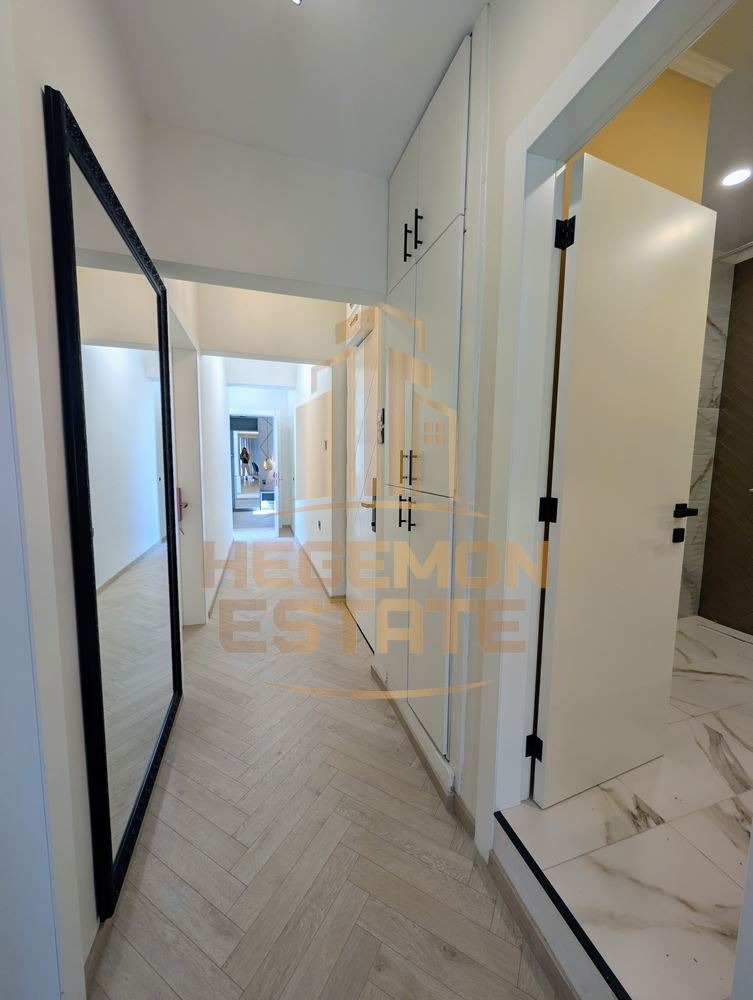 Продава 4-СТАЕН, гр. Варна, Централна поща, снимка 12 - Апартаменти - 55404589