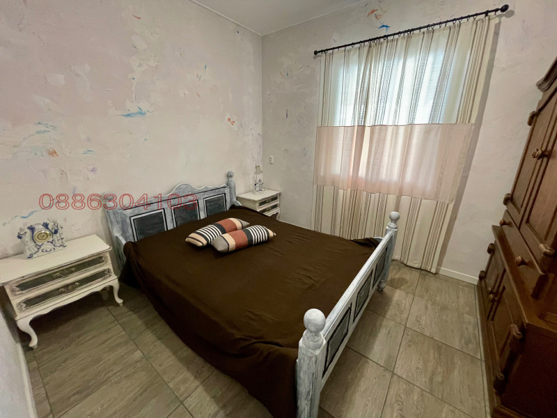 Eladó  Ház Plovdiv , Proslav , 200 négyzetméter | 71830703 - kép [13]