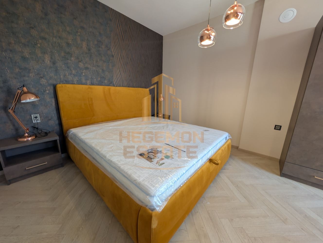 Продава 4-СТАЕН, гр. Варна, Централна поща, снимка 9 - Апартаменти - 55404589
